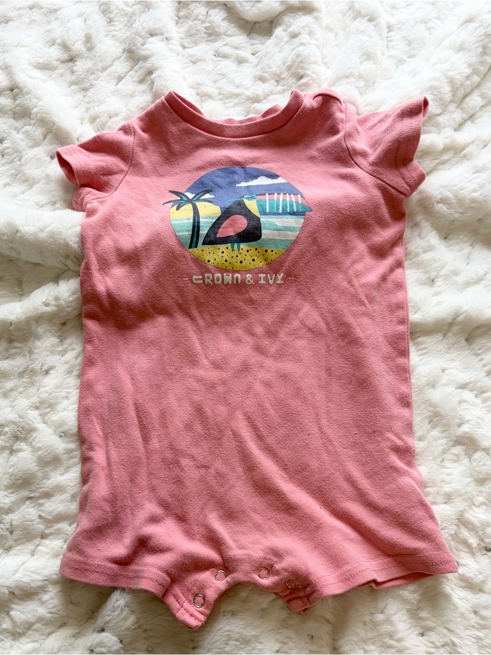 🐚 Crown & Ivy Baby 18M Coral Pelican Romper